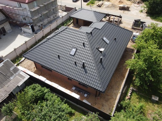 Крыша для дома BUDMAT Ferrara Черный D-MATT 9005 - фото 1